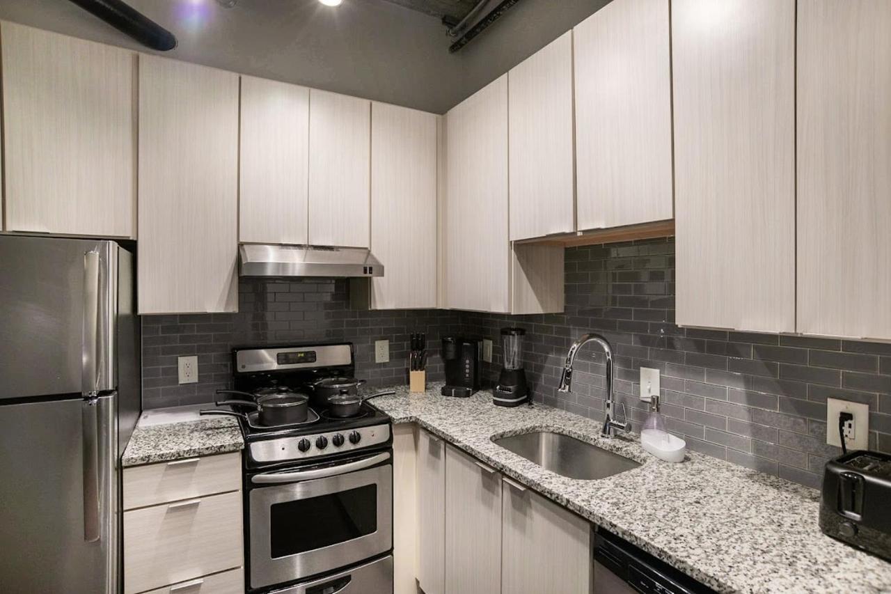 Stylish City Living Apartments With Free Parking In Midtown Atlanta Exterior photo