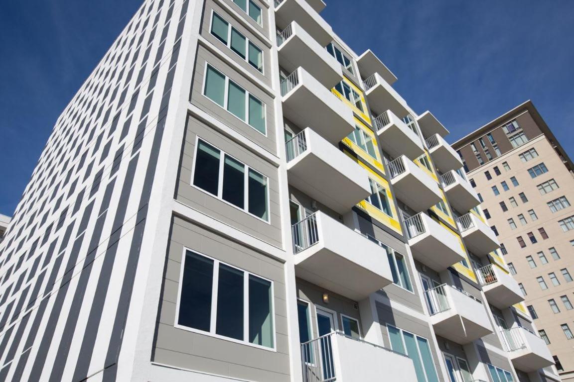 Stylish City Living Apartments With Free Parking In Midtown Atlanta Exterior photo